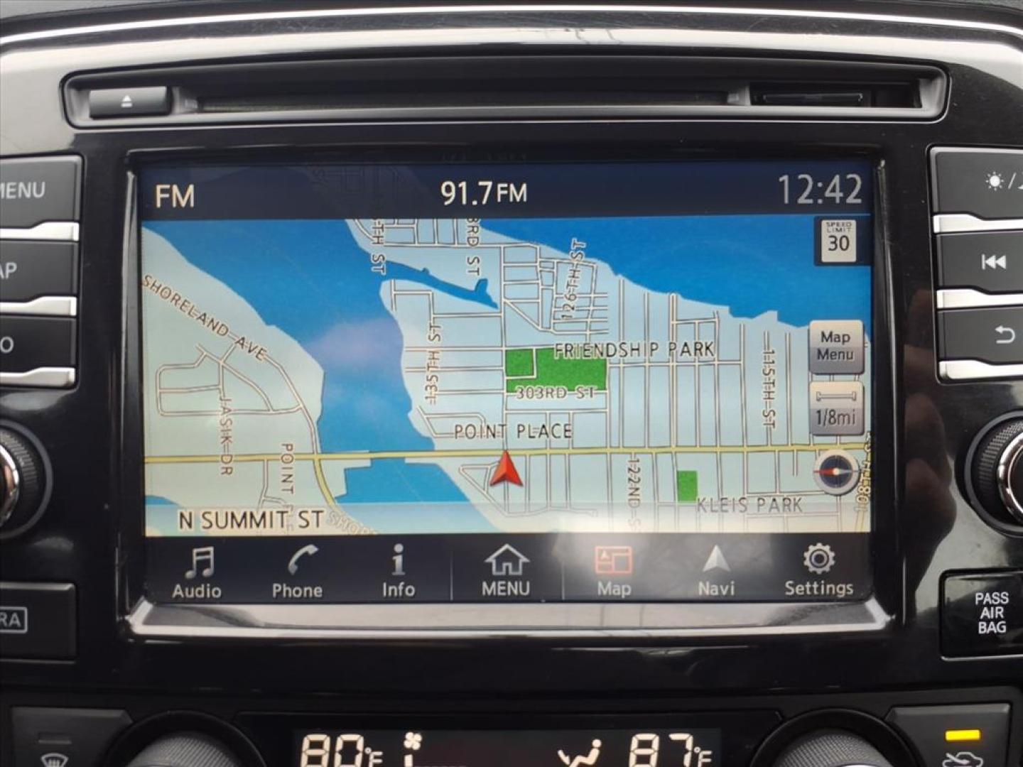 2018 Dk. Gray Nissan Maxima 3.5 SR (1N4AA6AP7JC) with an 3.5L 3.5L V6 300hp 261ft. lbs. Sequential Multiport Fuel Injection engine, 7-Speed Shiftable CVT transmission, located at 5505 N. Summit St., Toledo, OH, 43611, (419) 729-2688, 41.654953, -83.530014 - Photo#14