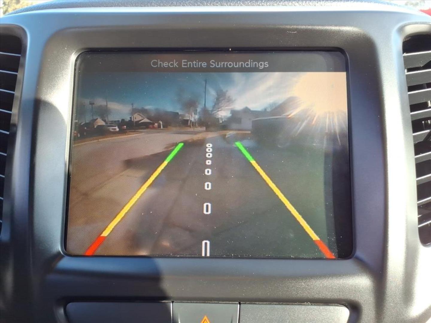 2016 Brilliant Black Crystal Pearl Coat Pxr Jeep Cherokee Limited (1C4PJMDS1GW) with an 3.2L 3.2L V6 271hp 239ft. lbs. Sequential Multiport Fuel Injection engine, Automatic transmission, located at 5505 N. Summit St., Toledo, OH, 43611, (419) 729-2688, 41.654953, -83.530014 - Photo#15