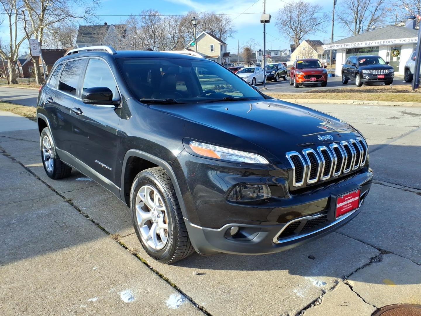 2016 Brilliant Black Crystal Pearl Coat Pxr Jeep Cherokee Limited (1C4PJMDS1GW) with an 3.2L 3.2L V6 271hp 239ft. lbs. Sequential Multiport Fuel Injection engine, Automatic transmission, located at 5505 N. Summit St., Toledo, OH, 43611, (419) 729-2688, 41.654953, -83.530014 - Photo#22