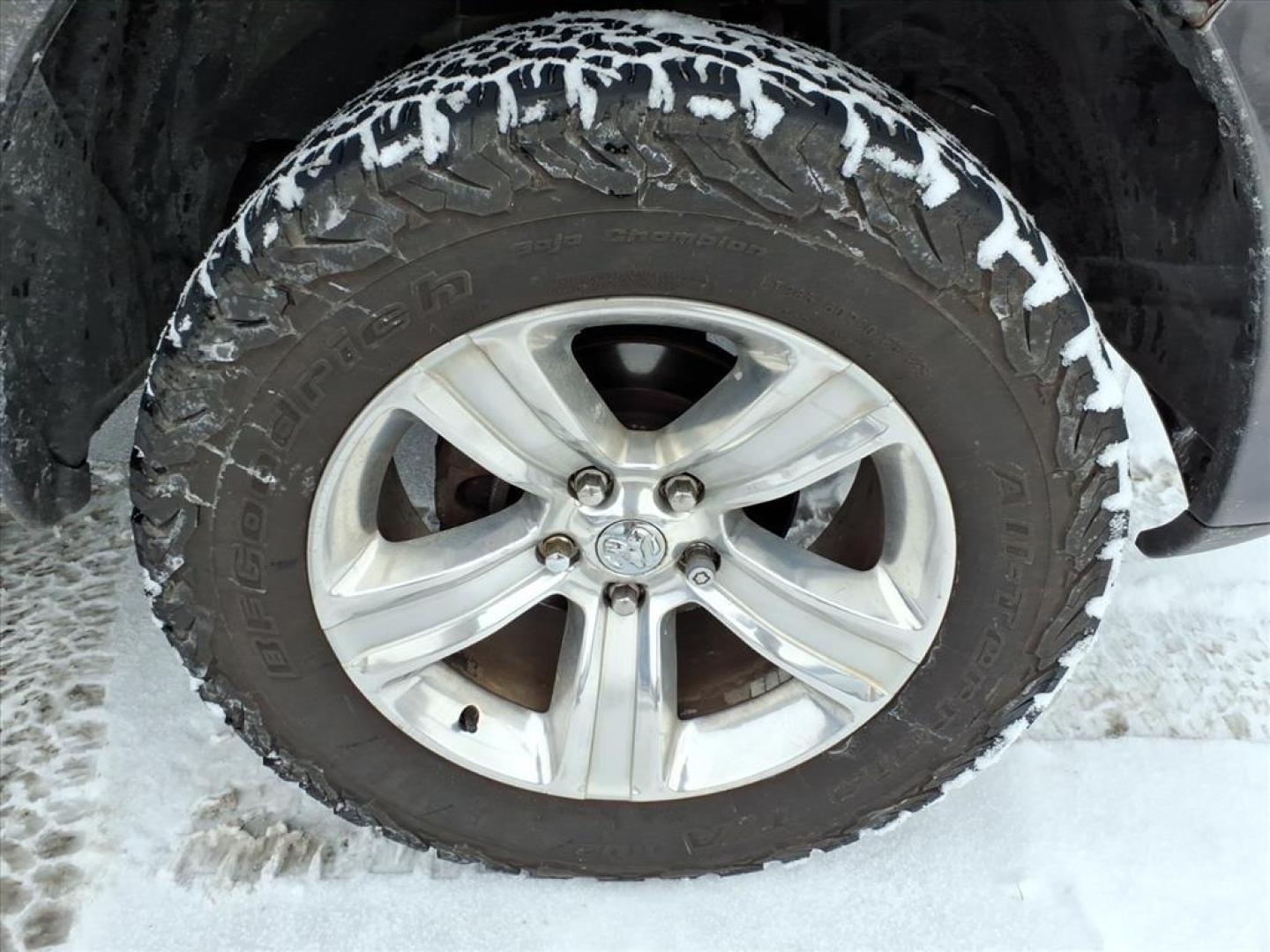 2016 Granite Crystal Metallic Clear Coat RAM 1500 Sport (1C6RR7HT0GS) with an 5.7L HEMI 5.7L V8 395hp 410ft. lbs. Sequential Multiport Fuel Injection engine, 8-Speed Shiftable Automatic transmission, located at 5505 N. Summit St., Toledo, OH, 43611, (419) 729-2688, 41.654953, -83.530014 - Photo#25