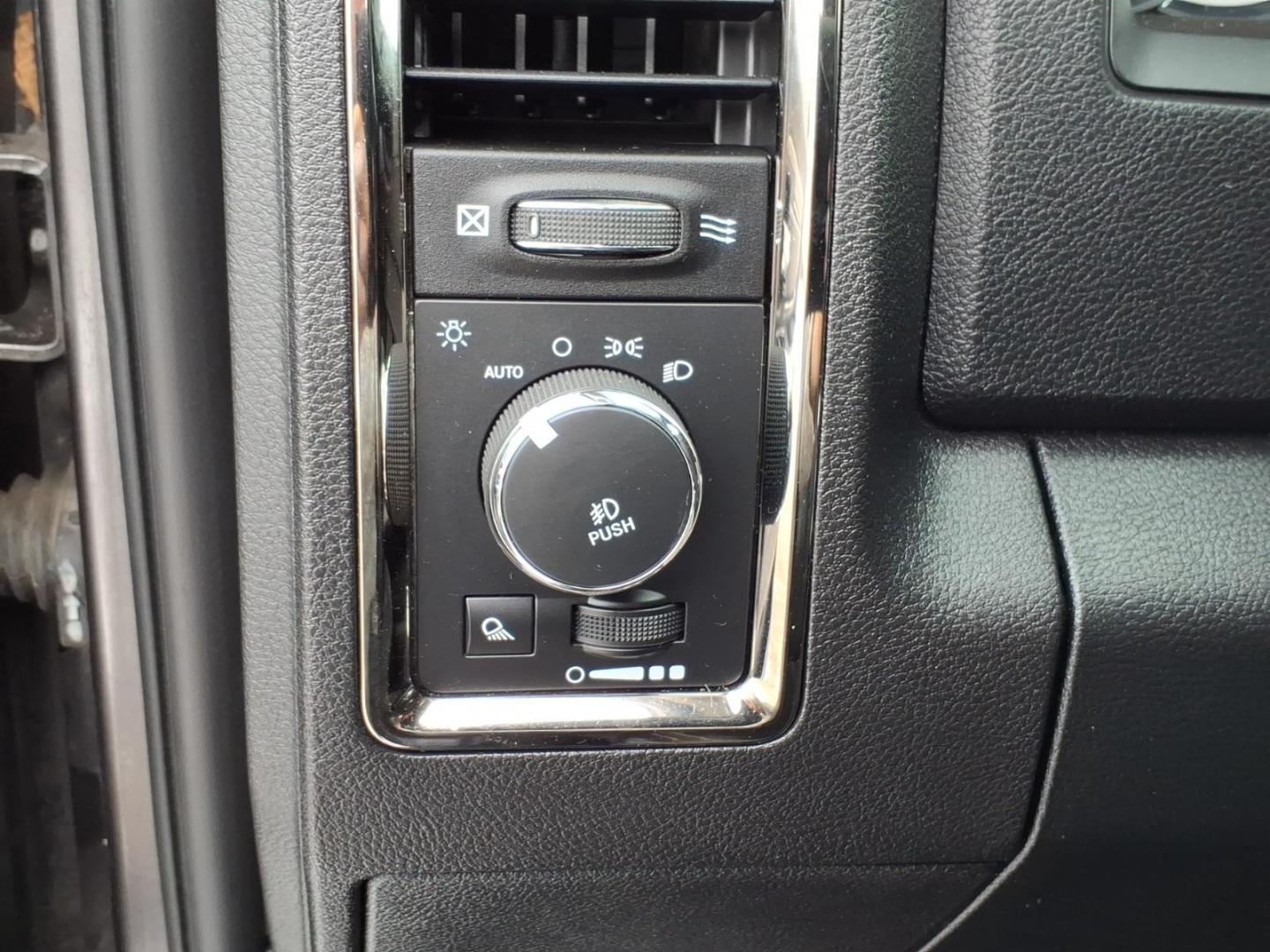 2016 Granite Crystal Metallic Clear Coat RAM 1500 Sport (1C6RR7HT0GS) with an 5.7L HEMI 5.7L V8 395hp 410ft. lbs. Sequential Multiport Fuel Injection engine, 8-Speed Shiftable Automatic transmission, located at 5505 N. Summit St., Toledo, OH, 43611, (419) 729-2688, 41.654953, -83.530014 - Photo#14