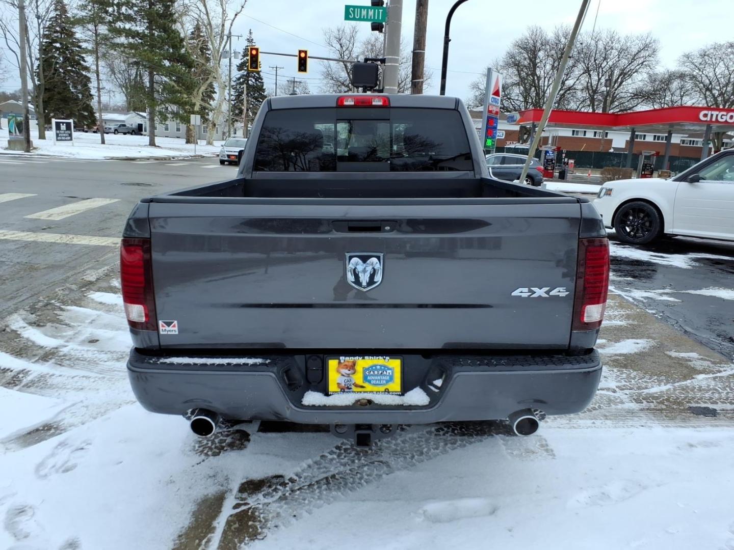 2016 Granite Crystal Metallic Clear Coat RAM 1500 Sport (1C6RR7HT0GS) with an 5.7L HEMI 5.7L V8 395hp 410ft. lbs. Sequential Multiport Fuel Injection engine, 8-Speed Shiftable Automatic transmission, located at 5505 N. Summit St., Toledo, OH, 43611, (419) 729-2688, 41.654953, -83.530014 - Photo#22