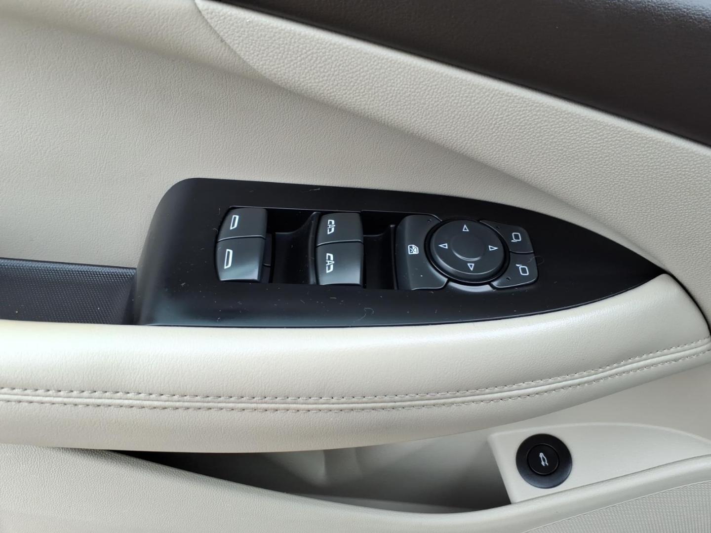 2017 Dark Sapphire Blue Metallic Buick LaCrosse Preferred (1G4ZN5SS3HU) with an 3.6L 3.6L V6 310hp 268ft. lbs. Direct Injection engine, 8-Speed Shiftable Automatic transmission, located at 5505 N. Summit St., Toledo, OH, 43611, (419) 729-2688, 41.654953, -83.530014 - Photo#6