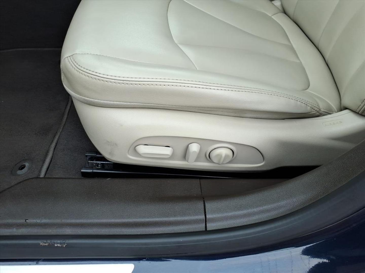 2017 Dark Sapphire Blue Metallic Buick LaCrosse Preferred (1G4ZN5SS3HU) with an 3.6L 3.6L V6 310hp 268ft. lbs. Direct Injection engine, 8-Speed Shiftable Automatic transmission, located at 5505 N. Summit St., Toledo, OH, 43611, (419) 729-2688, 41.654953, -83.530014 - Photo#2