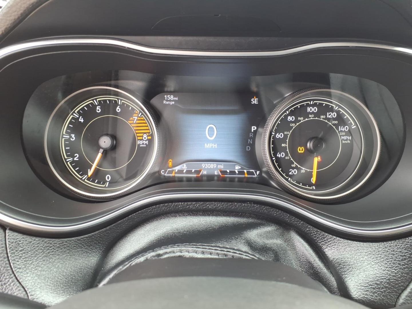 2019 Billet Silver Metallic Clear Coat Jeep Cherokee Limited (1C4PJMDX8KD) with an 3.2L 3.2L V6 271hp 239ft. lbs. Sequential Multiport Fuel Injection engine, 9-Speed Shiftable Automatic transmission, located at 5505 N. Summit St., Toledo, OH, 43611, (419) 729-2688, 41.654953, -83.530014 - Photo#8