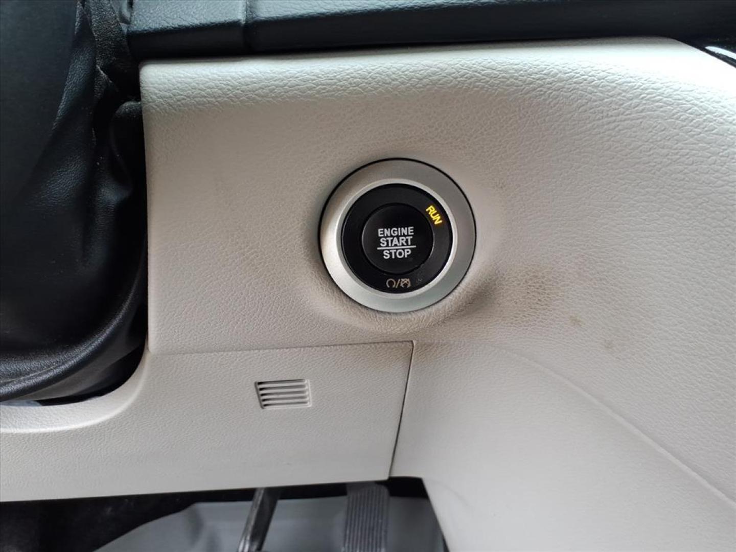 2017 Billet Silver Metallic Clear Coat Chrysler Pacifica Touring-L (2C4RC1BG6HR) with an 3.6L Pentastar 3.6L V6 287hp 262ft. lbs. Sequential Multiport Fuel Injection engine, 9-Speed Shiftable Automatic transmission, located at 5505 N. Summit St., Toledo, OH, 43611, (419) 729-2688, 41.654953, -83.530014 - Photo#11