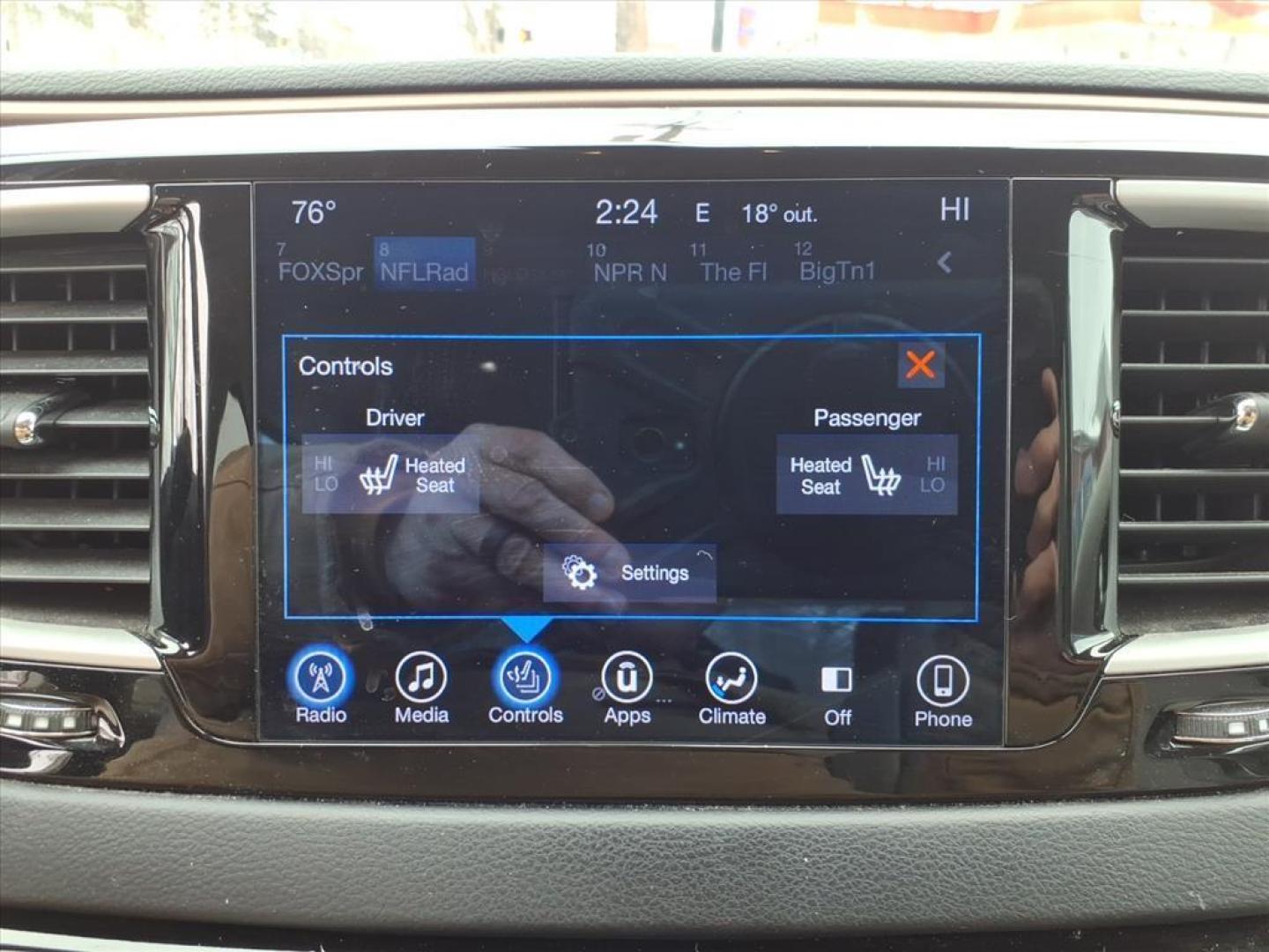 2017 Billet Silver Metallic Clear Coat Chrysler Pacifica Touring-L (2C4RC1BG6HR) with an 3.6L Pentastar 3.6L V6 287hp 262ft. lbs. Sequential Multiport Fuel Injection engine, 9-Speed Shiftable Automatic transmission, located at 5505 N. Summit St., Toledo, OH, 43611, (419) 729-2688, 41.654953, -83.530014 - Photo#13