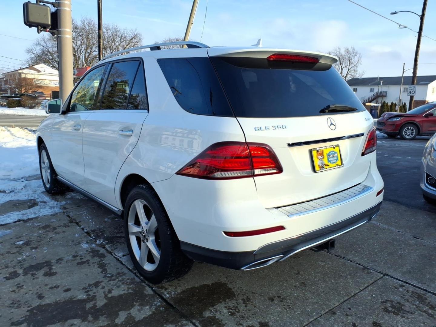 2018 Polar White Mercedes-Benz GLE GLE 350 4MATIC (4JGDA5HB9JB) with an 3.5L 3.5L V6 302hp 273ft. lbs. Direct Injection engine, 7-Speed Shiftable Automatic transmission, located at 5505 N. Summit St., Toledo, OH, 43611, (419) 729-2688, 41.654953, -83.530014 - Photo#23