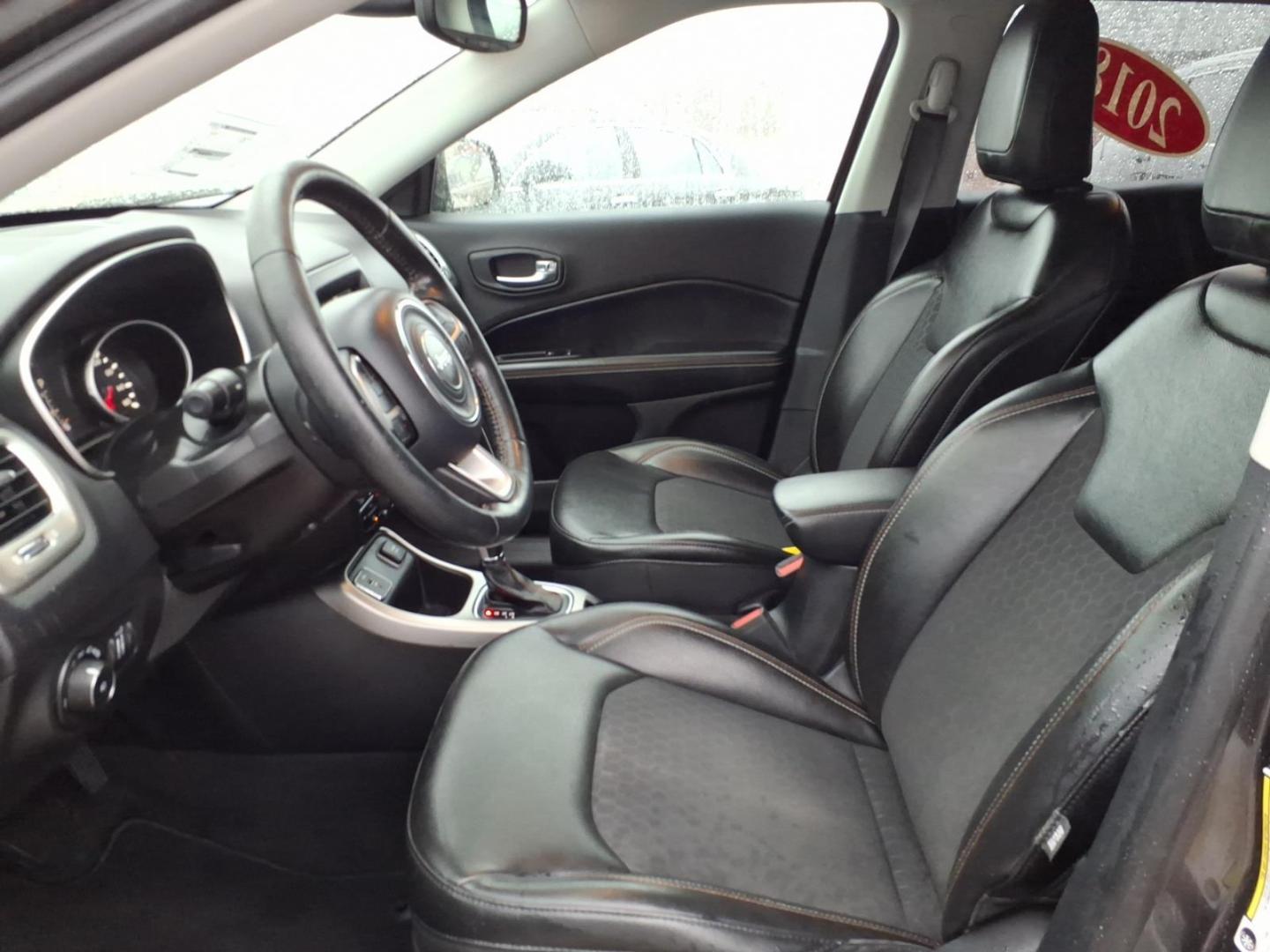 2018 Granite Crystal Metallic Clear Coat Jeep Compass Latitude (3C4NJCBB6JT) with an 2.4L Tigershark 2.4L I4 180hp 175ft. lbs. Sequential Multiport Fuel Injection engine, Aisin 6-Speed Automatic transmission, located at 5505 N. Summit St., Toledo, OH, 43611, (419) 729-2688, 41.654953, -83.530014 - Photo#1