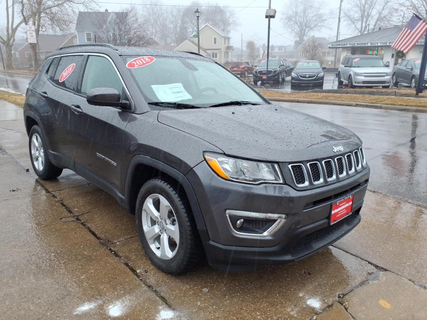 2018 Granite Crystal Metallic Clear Coat Jeep Compass Latitude (3C4NJCBB6JT) with an 2.4L Tigershark 2.4L I4 180hp 175ft. lbs. Sequential Multiport Fuel Injection engine, Aisin 6-Speed Automatic transmission, located at 5505 N. Summit St., Toledo, OH, 43611, (419) 729-2688, 41.654953, -83.530014 - Photo#19