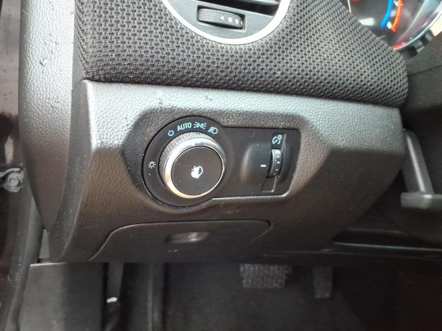 2014 Black Granite Metallic Chevrolet Cruze 2LT Auto (1G1PE5SB5E7) with an 1.4L Ecotec 1.4L Turbo I4 138hp 148ft. lbs. Sequential Multiport Fuel Injection engine, 6-Speed Shiftable Automatic transmission, located at 5505 N. Summit St., Toledo, OH, 43611, (419) 729-2688, 41.654953, -83.530014 - Photo#15