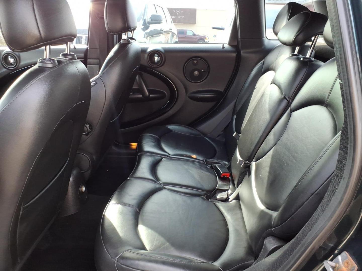 2013 Oxford Green Metallic MINI Countryman Cooper S ALL4 (WMWZC5C59DW) with an 1.6L 1.6L Turbo I4 181hp 177ft. lbs. Direct Injection engine, 6-Speed Shiftable Automatic transmission, located at 5505 N. Summit St., Toledo, OH, 43611, (419) 729-2688, 41.654953, -83.530014 - Photo#3