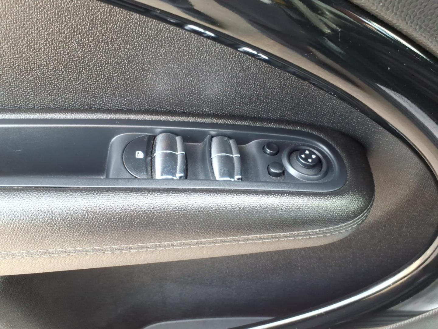 2013 Oxford Green Metallic MINI Countryman Cooper S ALL4 (WMWZC5C59DW) with an 1.6L 1.6L Turbo I4 181hp 177ft. lbs. Direct Injection engine, 6-Speed Shiftable Automatic transmission, located at 5505 N. Summit St., Toledo, OH, 43611, (419) 729-2688, 41.654953, -83.530014 - Photo#6