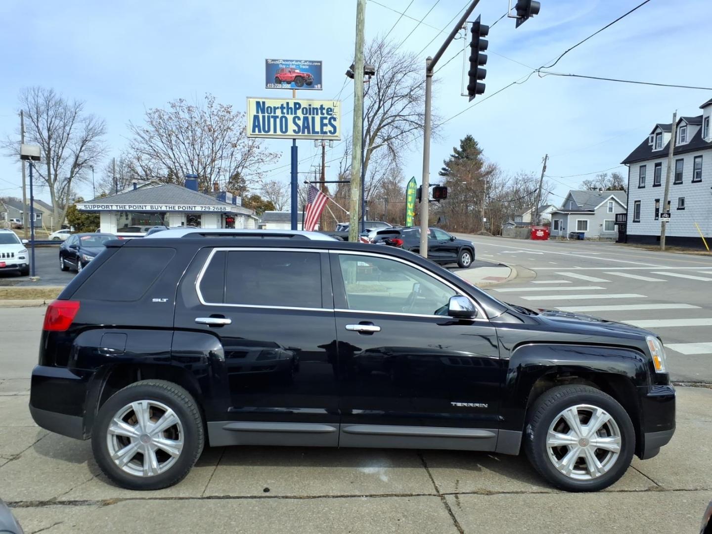 2016 Onyx Black GMC Terrain SLT (2GKALPEK3G6) with an 2.4L Ecotec 2.4L I4 182hp 172ft. lbs. Direct Injection engine, 6-Speed Shiftable Automatic transmission, located at 5505 N. Summit St., Toledo, OH, 43611, (419) 729-2688, 41.654953, -83.530014 - Photo#0