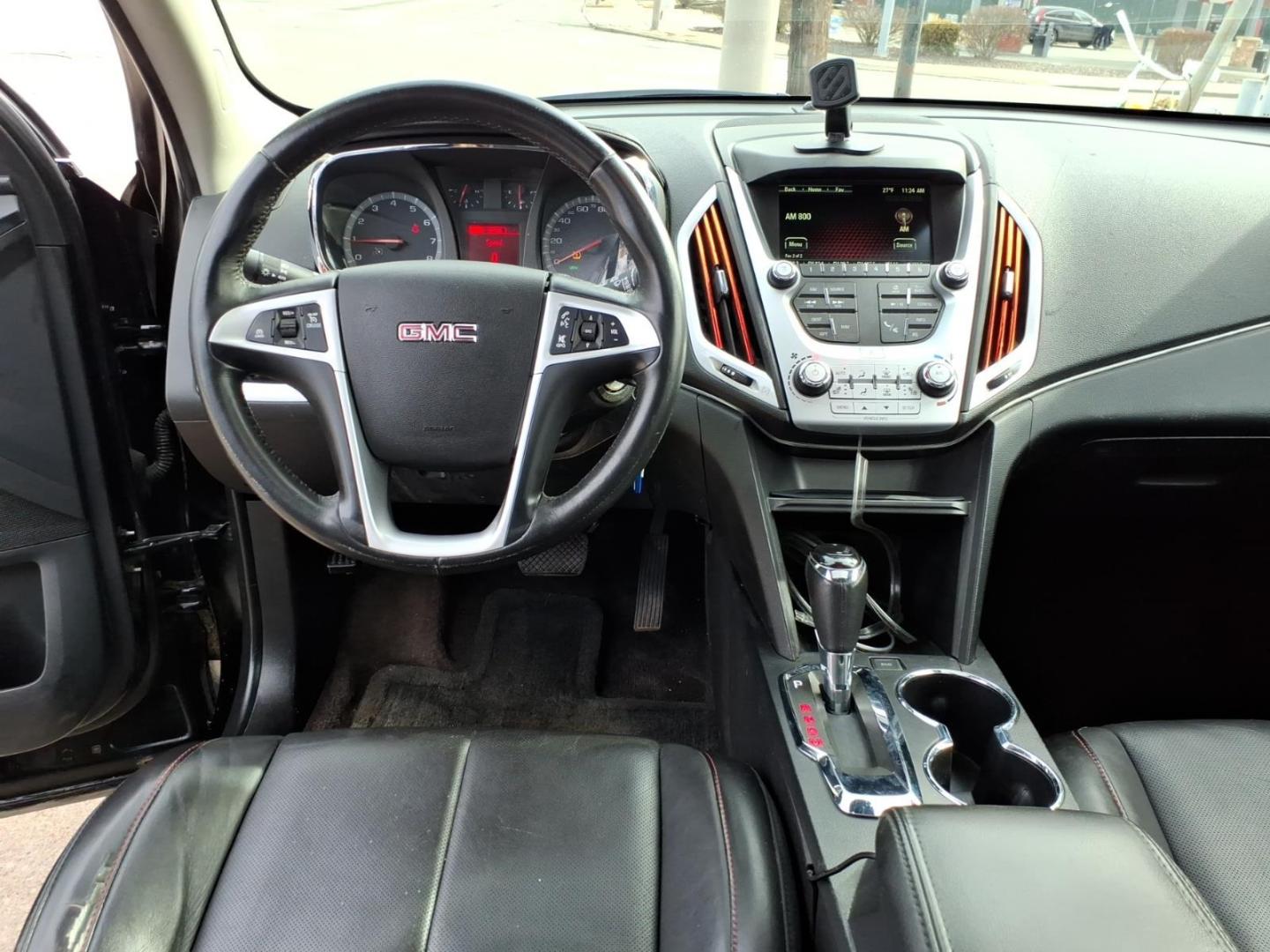 2016 Onyx Black GMC Terrain SLT (2GKALPEK3G6) with an 2.4L Ecotec 2.4L I4 182hp 172ft. lbs. Direct Injection engine, 6-Speed Shiftable Automatic transmission, located at 5505 N. Summit St., Toledo, OH, 43611, (419) 729-2688, 41.654953, -83.530014 - Photo#5