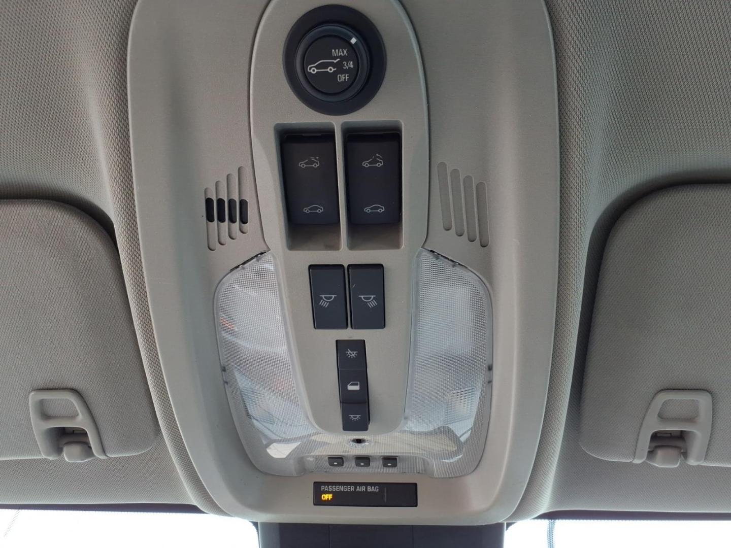 2016 Onyx Black GMC Terrain SLT (2GKALPEK3G6) with an 2.4L Ecotec 2.4L I4 182hp 172ft. lbs. Direct Injection engine, 6-Speed Shiftable Automatic transmission, located at 5505 N. Summit St., Toledo, OH, 43611, (419) 729-2688, 41.654953, -83.530014 - Photo#16