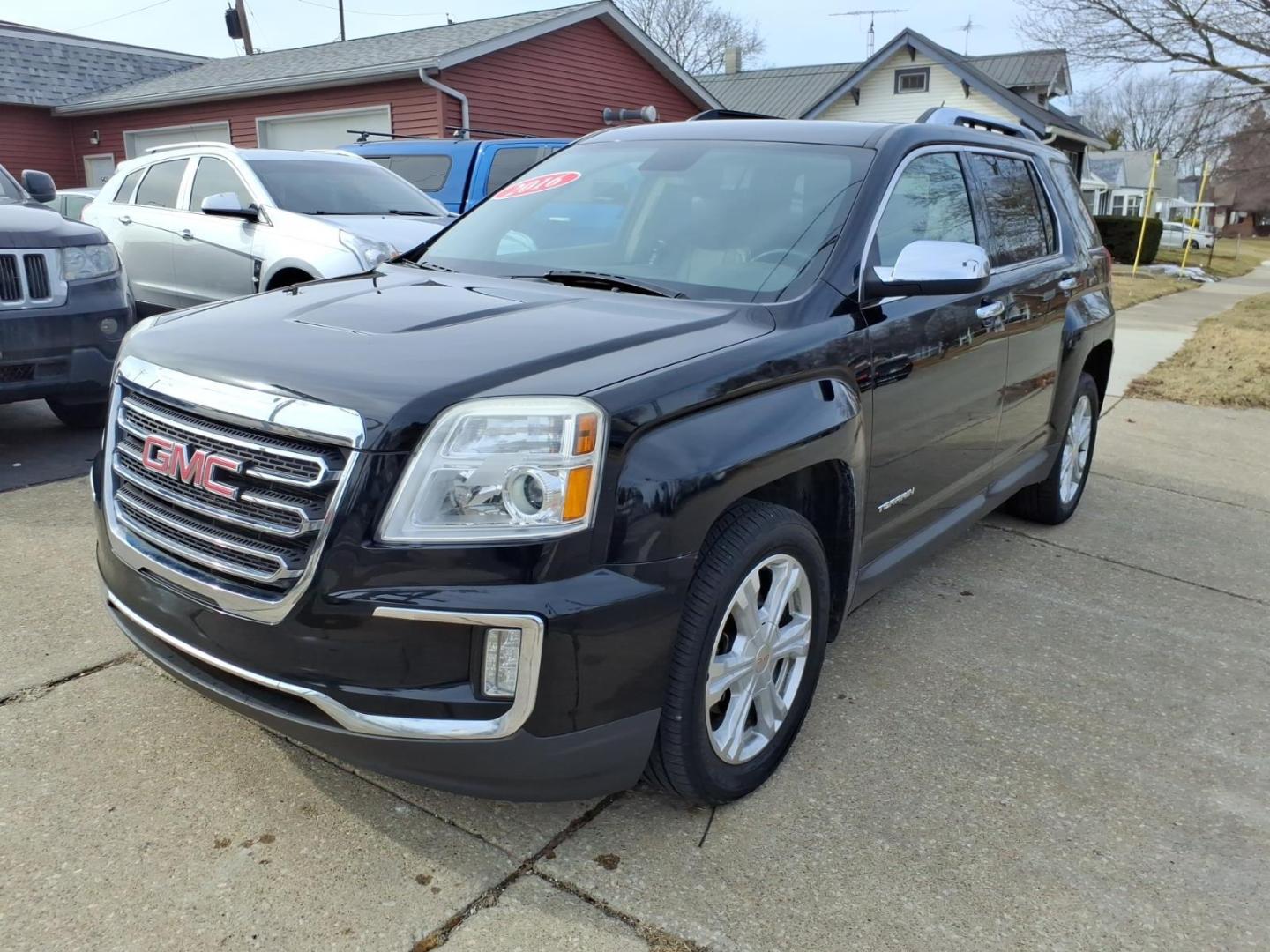 2016 Onyx Black GMC Terrain SLT (2GKALPEK3G6) with an 2.4L Ecotec 2.4L I4 182hp 172ft. lbs. Direct Injection engine, 6-Speed Shiftable Automatic transmission, located at 5505 N. Summit St., Toledo, OH, 43611, (419) 729-2688, 41.654953, -83.530014 - Photo#21