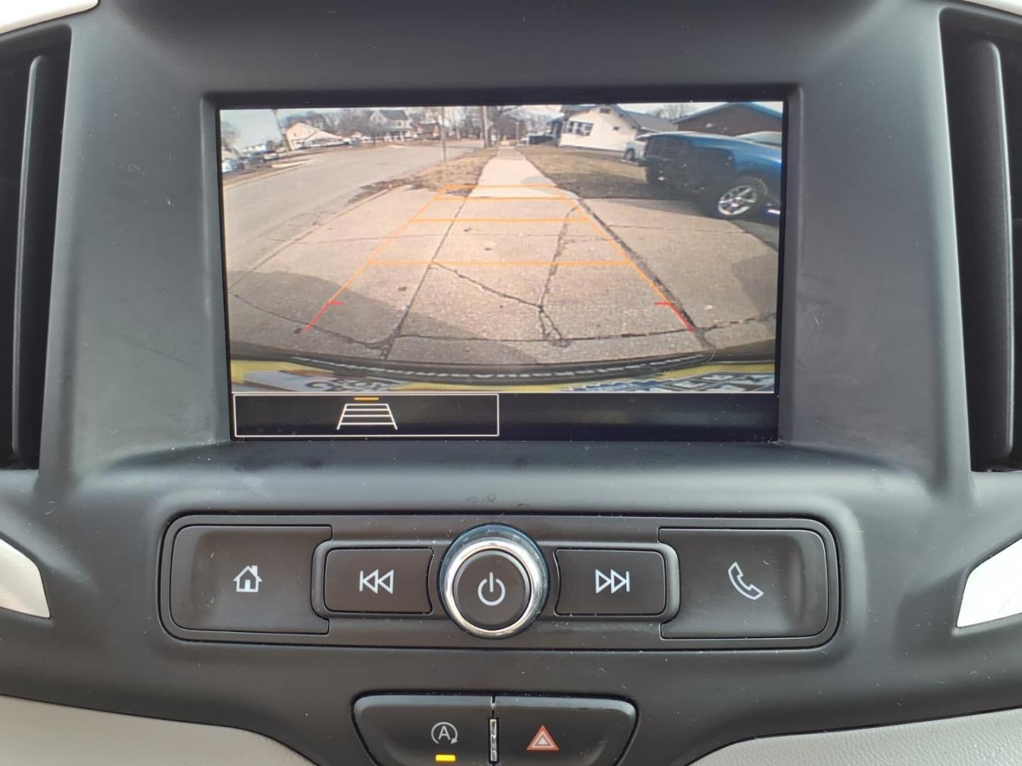 2022 Ebony Twilight Metallic GMC Terrain SLE (3GKALTEV7NL) with an 1.5L 1.5L Turbo I4 170hp 203ft. lbs. Direct Injection engine, 9-Speed Shiftable Automatic transmission, located at 5505 N. Summit St., Toledo, OH, 43611, (419) 729-2688, 41.654953, -83.530014 - Photo#12