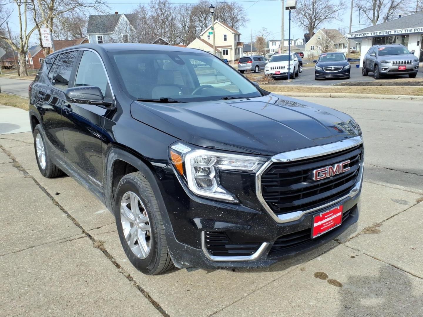 2022 Ebony Twilight Metallic GMC Terrain SLE (3GKALTEV7NL) with an 1.5L 1.5L Turbo I4 170hp 203ft. lbs. Direct Injection engine, 9-Speed Shiftable Automatic transmission, located at 5505 N. Summit St., Toledo, OH, 43611, (419) 729-2688, 41.654953, -83.530014 - Photo#17