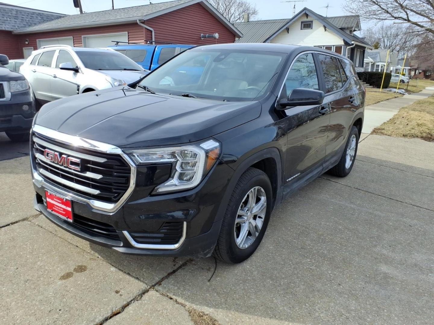 2022 Ebony Twilight Metallic GMC Terrain SLE (3GKALTEV7NL) with an 1.5L 1.5L Turbo I4 170hp 203ft. lbs. Direct Injection engine, 9-Speed Shiftable Automatic transmission, located at 5505 N. Summit St., Toledo, OH, 43611, (419) 729-2688, 41.654953, -83.530014 - Photo#19