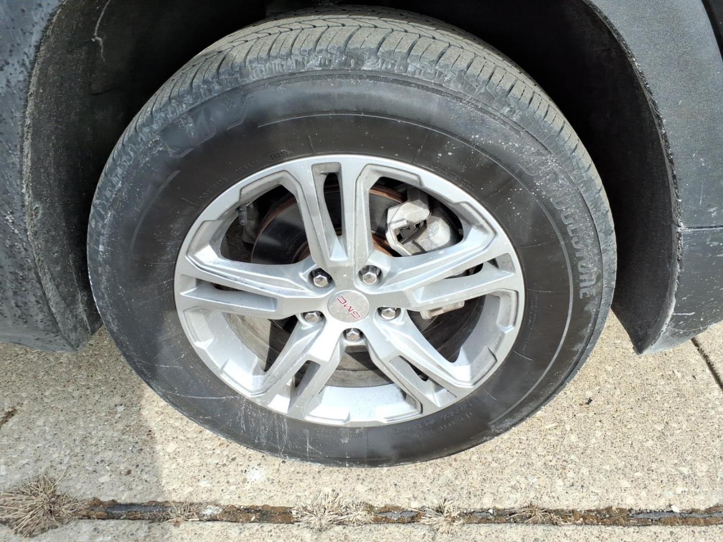 2022 Ebony Twilight Metallic GMC Terrain SLE (3GKALTEV7NL) with an 1.5L 1.5L Turbo I4 170hp 203ft. lbs. Direct Injection engine, 9-Speed Shiftable Automatic transmission, located at 5505 N. Summit St., Toledo, OH, 43611, (419) 729-2688, 41.654953, -83.530014 - Photo#25