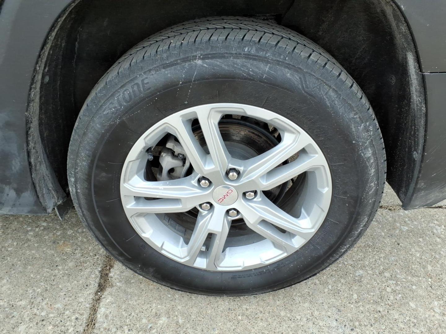 2022 Ebony Twilight Metallic GMC Terrain SLE (3GKALTEV7NL) with an 1.5L 1.5L Turbo I4 170hp 203ft. lbs. Direct Injection engine, 9-Speed Shiftable Automatic transmission, located at 5505 N. Summit St., Toledo, OH, 43611, (419) 729-2688, 41.654953, -83.530014 - Photo#27