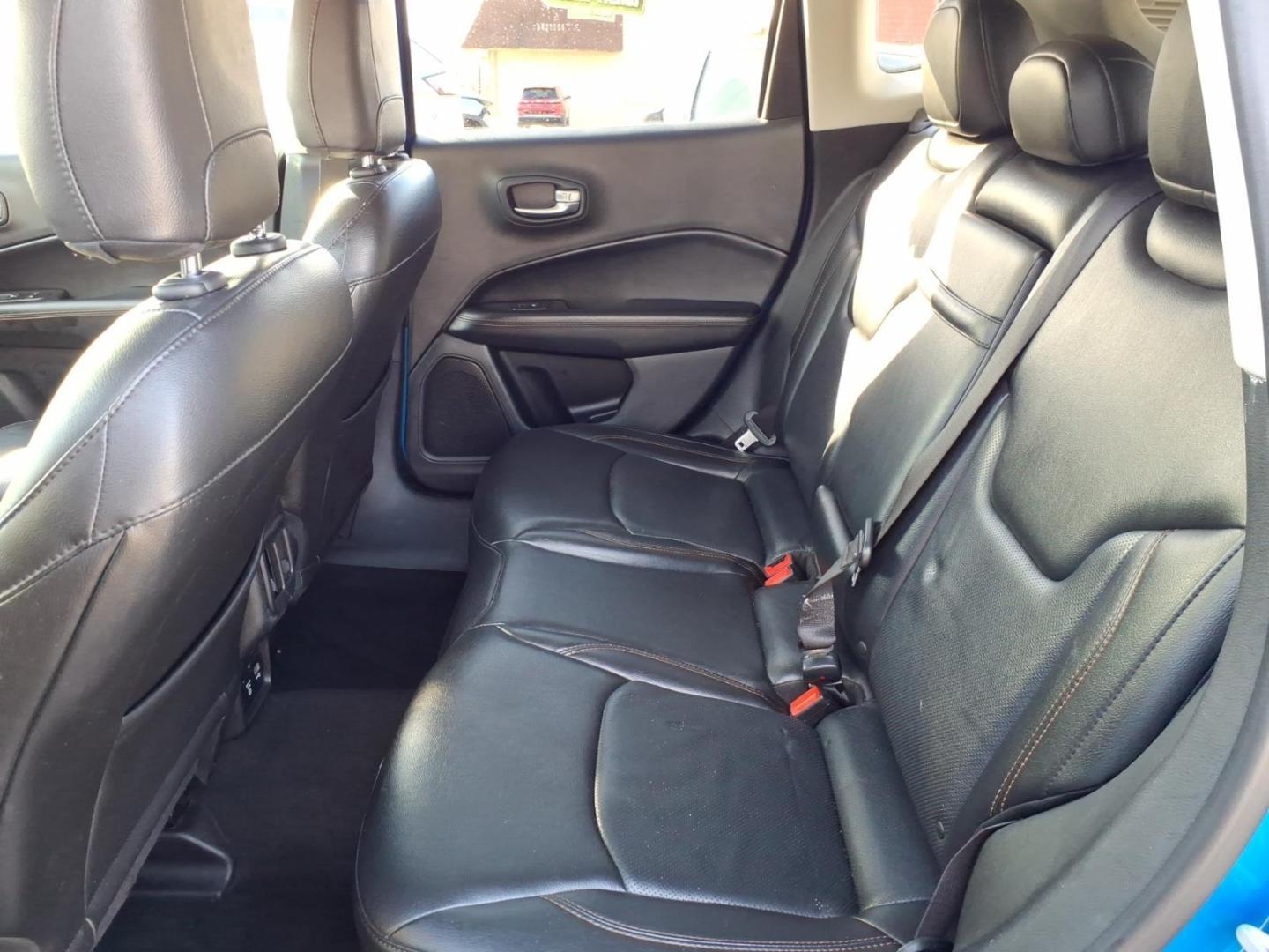 2018 Laser Blue Pearl Coat Jeep Compass Limited (3C4NJDCB7JT) with an 2.4L Tigershark 2.4L I4 180hp 175ft. lbs. Sequential Multiport Fuel Injection engine, 9-Speed Shiftable Automatic transmission, located at 5505 N. Summit St., Toledo, OH, 43611, (419) 729-2688, 41.654953, -83.530014 - Photo#3