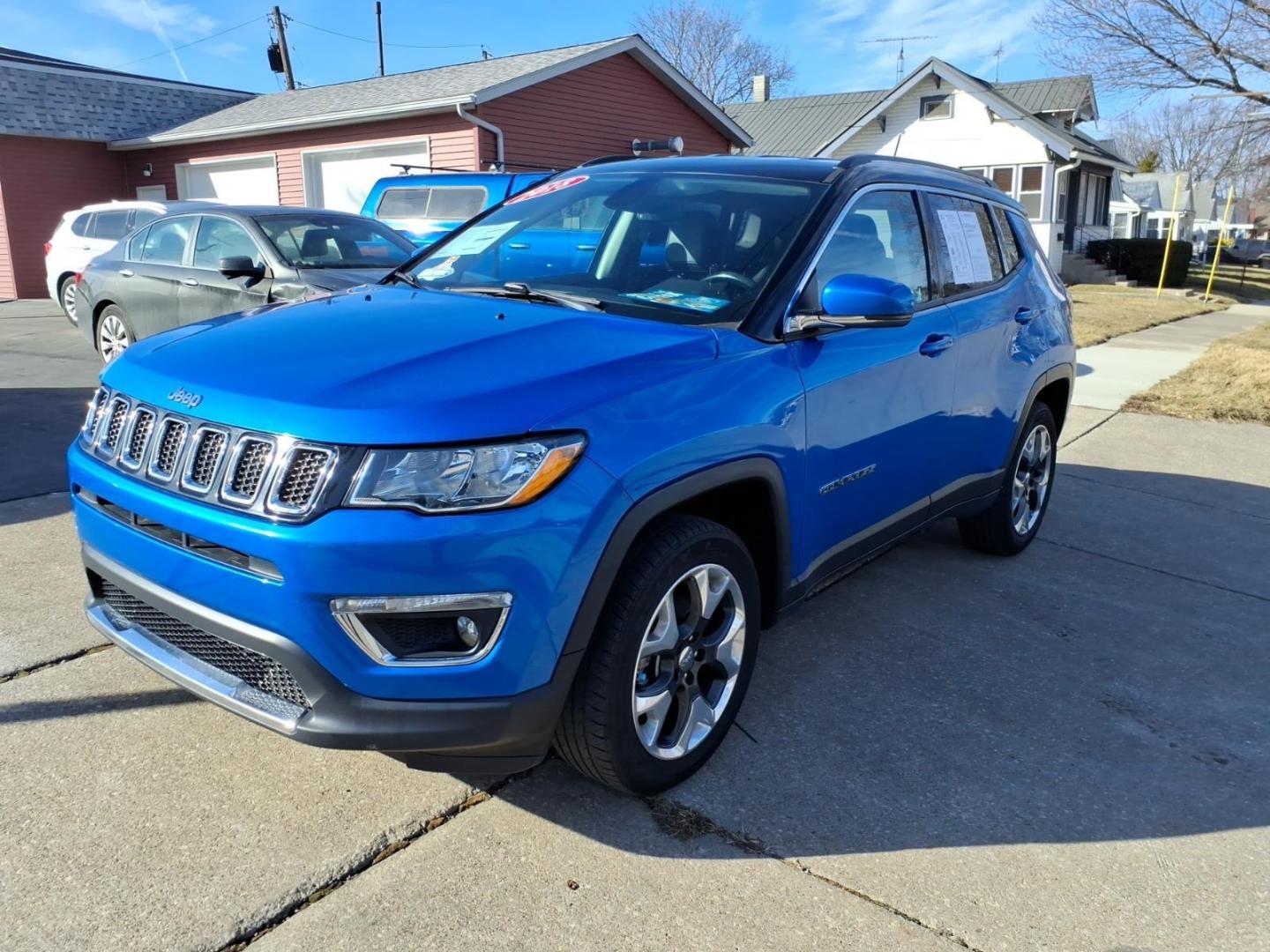 2018 Laser Blue Pearl Coat Jeep Compass Limited (3C4NJDCB7JT) with an 2.4L Tigershark 2.4L I4 180hp 175ft. lbs. Sequential Multiport Fuel Injection engine, 9-Speed Shiftable Automatic transmission, located at 5505 N. Summit St., Toledo, OH, 43611, (419) 729-2688, 41.654953, -83.530014 - Photo#20