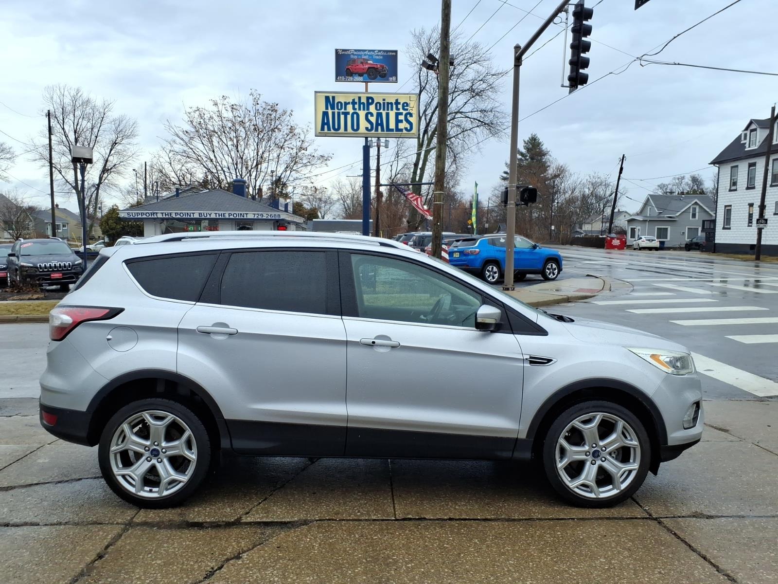 photo of 2017 Ford Escape Titanium