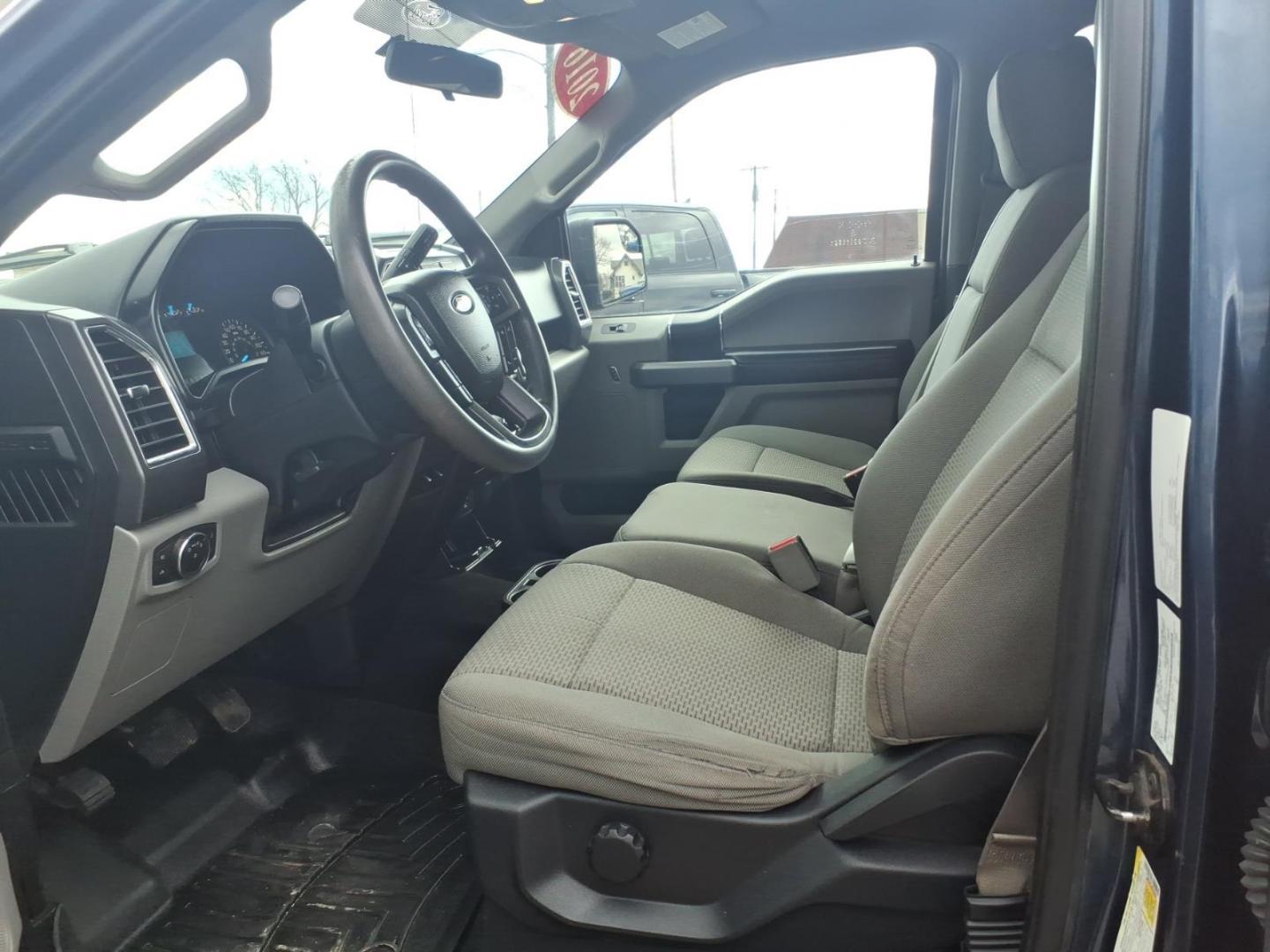 2016 Blue Jeans Metallic Ford F-150 XLT (1FTEW1EF1GF) with an 5.0L 5.0L Flex Fuel V8 385hp 387ft. lbs. Sequential Multiport Fuel Injection engine, 6-Speed Shiftable Automatic transmission, located at 5505 N. Summit St., Toledo, OH, 43611, (419) 729-2688, 41.654953, -83.530014 - Photo#1