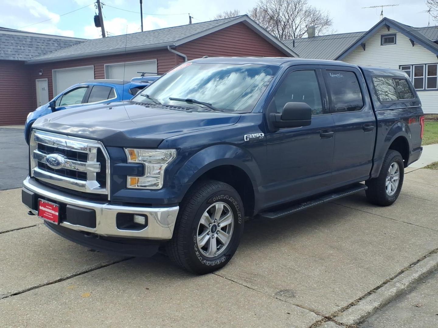 2016 Blue Jeans Metallic Ford F-150 XLT (1FTEW1EF1GF) with an 5.0L 5.0L Flex Fuel V8 385hp 387ft. lbs. Sequential Multiport Fuel Injection engine, 6-Speed Shiftable Automatic transmission, located at 5505 N. Summit St., Toledo, OH, 43611, (419) 729-2688, 41.654953, -83.530014 - Photo#18