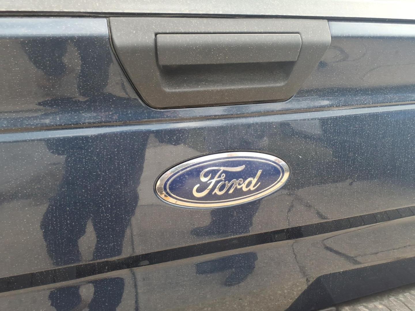 2016 Blue Jeans Metallic Ford F-150 XLT (1FTEW1EF1GF) with an 5.0L 5.0L Flex Fuel V8 385hp 387ft. lbs. Sequential Multiport Fuel Injection engine, 6-Speed Shiftable Automatic transmission, located at 5505 N. Summit St., Toledo, OH, 43611, (419) 729-2688, 41.654953, -83.530014 - Photo#25