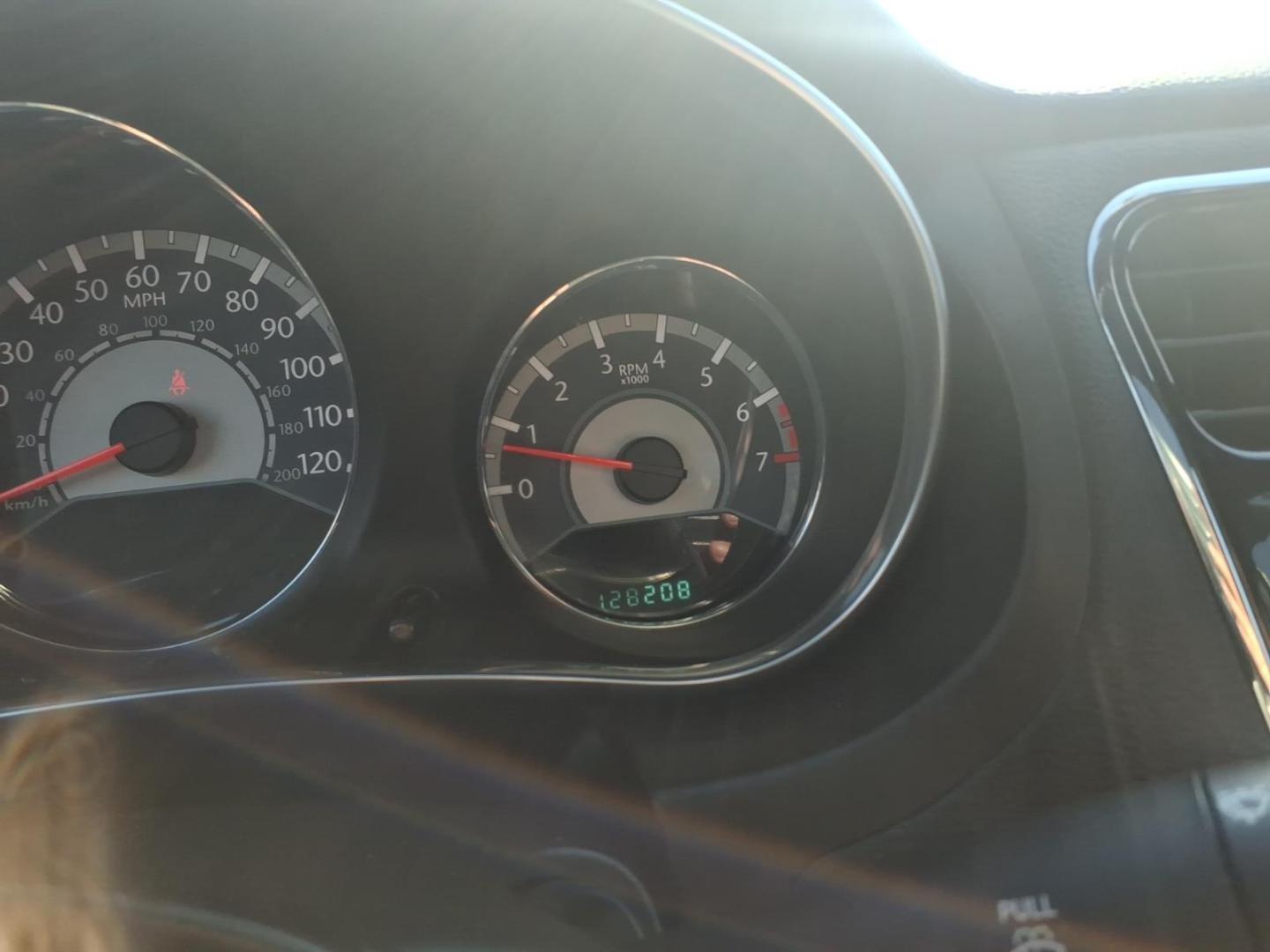 2013 Black Clear Coat Chrysler 200 Limited (1C3CCBCG6DN) with an 3.6L Pentastar 3.6L Flex Fuel V6 283hp 260ft. lbs. Sequential Multiport Fuel Injection engine, 6-Speed Shiftable Automatic transmission, located at 5505 N. Summit St., Toledo, OH, 43611, (419) 729-2688, 41.654953, -83.530014 - Photo#5