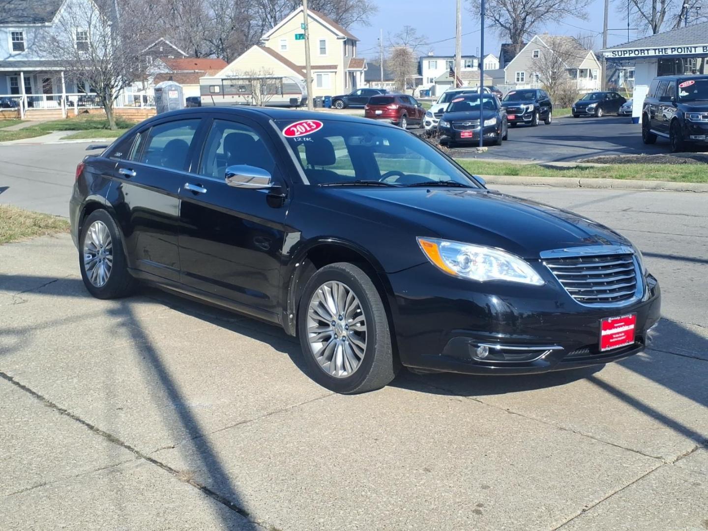 2013 Black Clear Coat Chrysler 200 Limited (1C3CCBCG6DN) with an 3.6L Pentastar 3.6L Flex Fuel V6 283hp 260ft. lbs. Sequential Multiport Fuel Injection engine, 6-Speed Shiftable Automatic transmission, located at 5505 N. Summit St., Toledo, OH, 43611, (419) 729-2688, 41.654953, -83.530014 - Photo#19