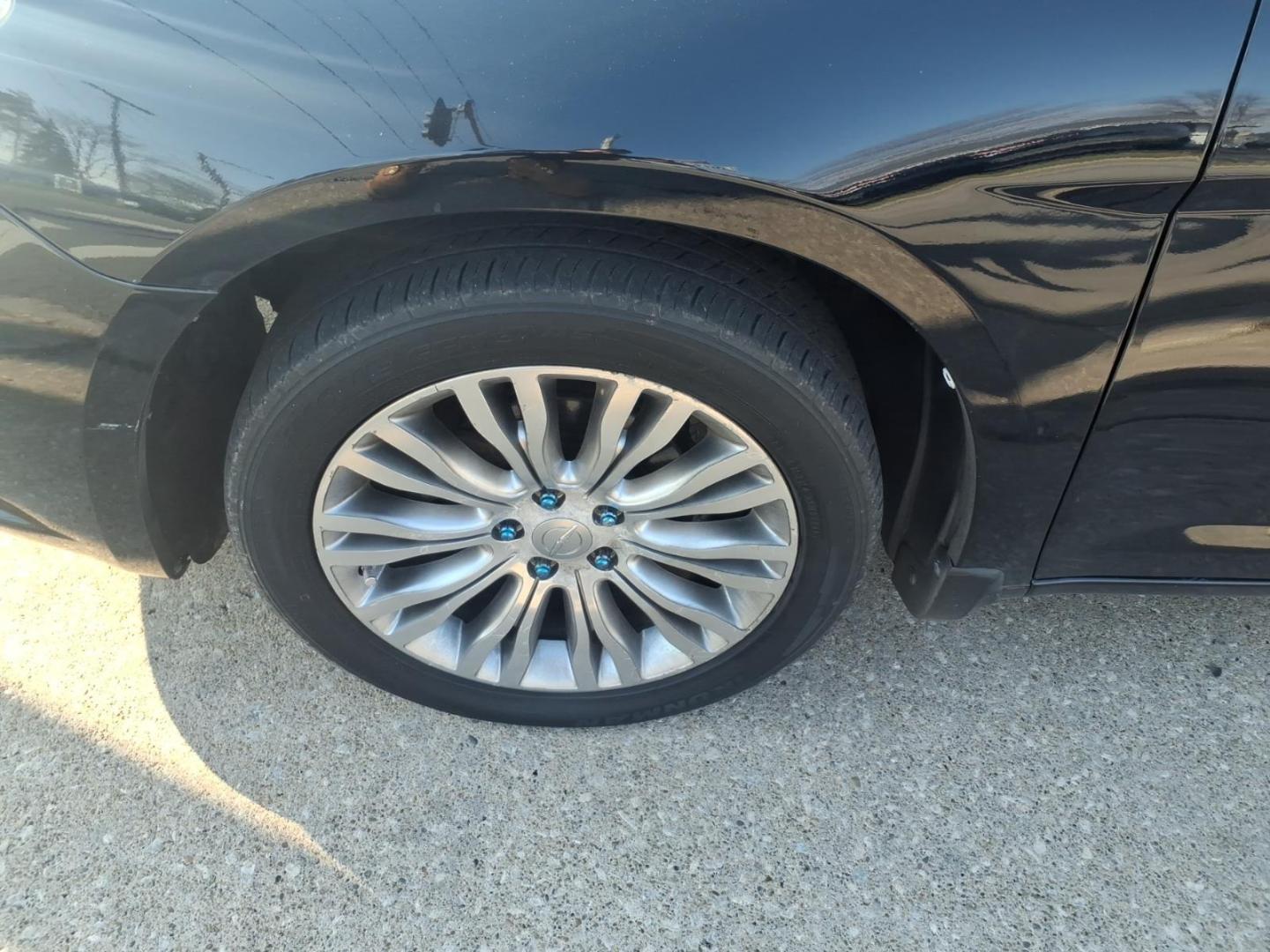 2013 Black Clear Coat Chrysler 200 Limited (1C3CCBCG6DN) with an 3.6L Pentastar 3.6L Flex Fuel V6 283hp 260ft. lbs. Sequential Multiport Fuel Injection engine, 6-Speed Shiftable Automatic transmission, located at 5505 N. Summit St., Toledo, OH, 43611, (419) 729-2688, 41.654953, -83.530014 - Photo#21