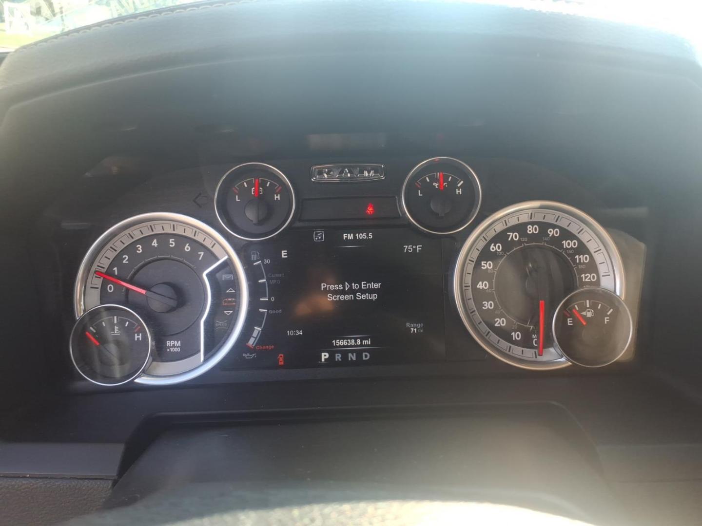 2015 Brilliant Black Crystal Pearl Coat/Bright Silver M RAM 1500 Laramie (1C6RR7VT0FS) with an 5.7L HEMI 5.7L V8 395hp 410ft. lbs. Sequential Multiport Fuel Injection engine, 8-Speed Shiftable Automatic transmission, located at 5505 N. Summit St., Toledo, OH, 43611, (419) 729-2688, 41.654953, -83.530014 - Photo#5