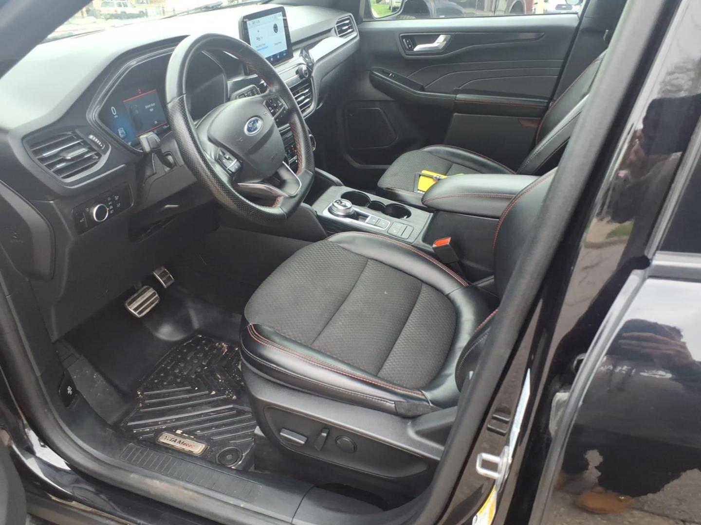 2023 Agate Black Um Ford Escape ST-Line (1FMCU0MNXPU) with an 1.5L EcoBoost 1.5L Turbo I3 180hp 199ft. lbs. Direct Injection engine, 8-Speed Shiftable Automatic transmission, located at 5505 N. Summit St., Toledo, OH, 43611, (419) 729-2688, 41.654953, -83.530014 - Photo#1