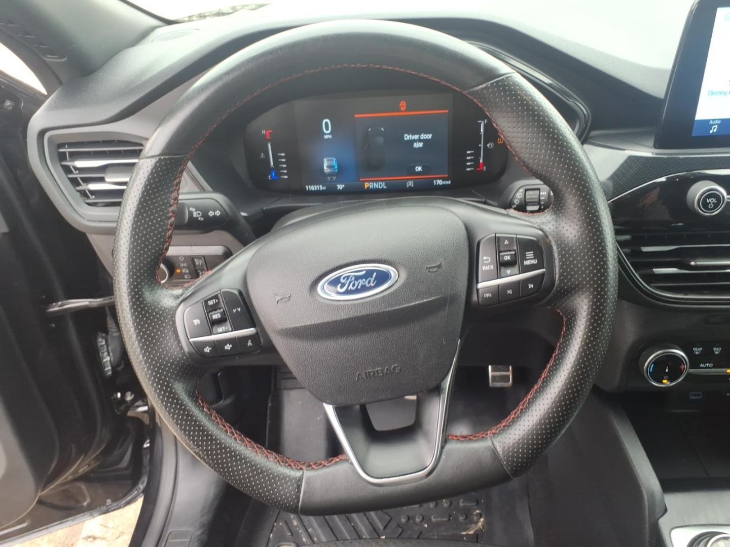 2023 Agate Black Um Ford Escape ST-Line (1FMCU0MNXPU) with an 1.5L EcoBoost 1.5L Turbo I3 180hp 199ft. lbs. Direct Injection engine, 8-Speed Shiftable Automatic transmission, located at 5505 N. Summit St., Toledo, OH, 43611, (419) 729-2688, 41.654953, -83.530014 - Photo#2