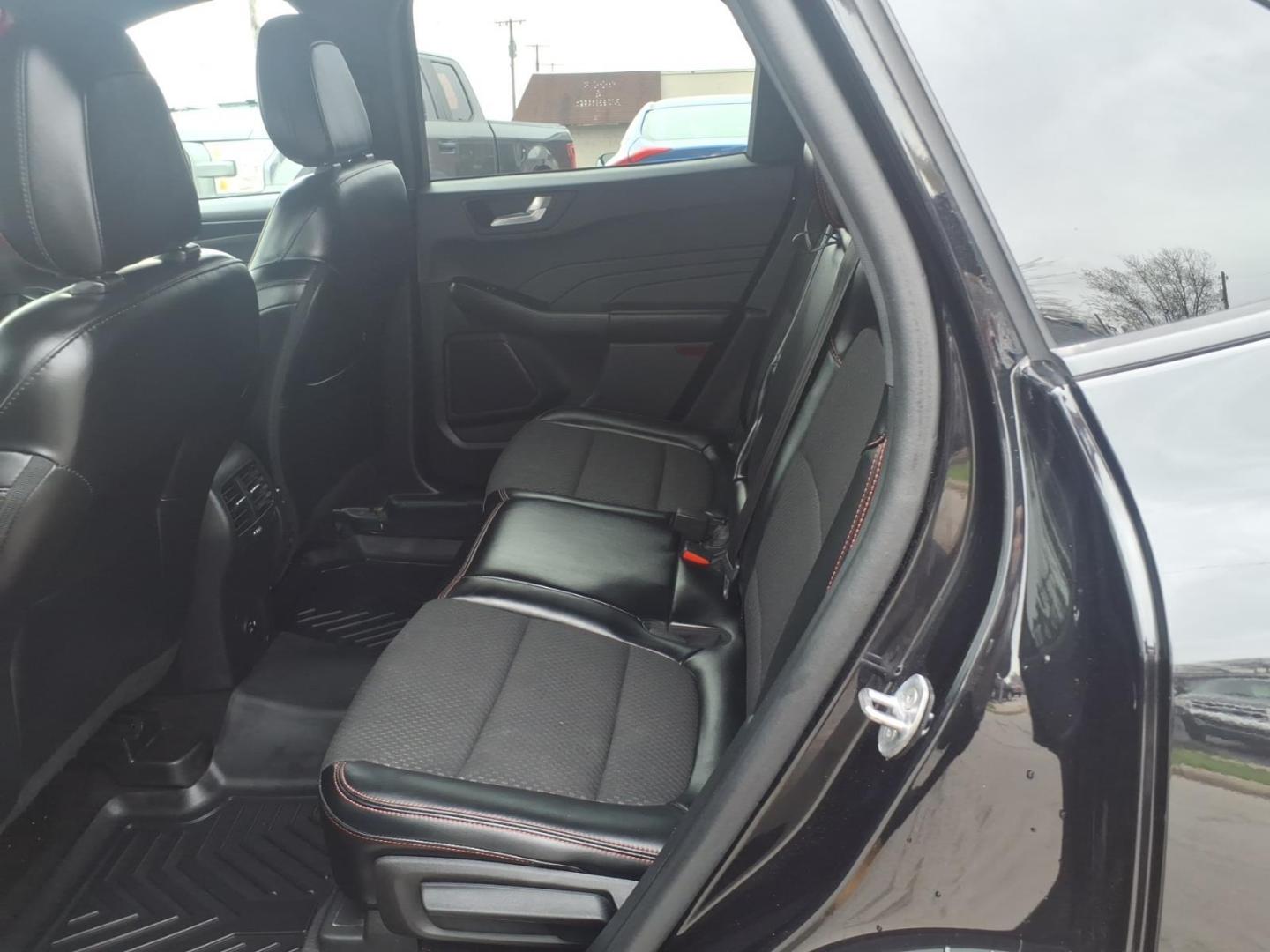 2023 Agate Black Um Ford Escape ST-Line (1FMCU0MNXPU) with an 1.5L EcoBoost 1.5L Turbo I3 180hp 199ft. lbs. Direct Injection engine, 8-Speed Shiftable Automatic transmission, located at 5505 N. Summit St., Toledo, OH, 43611, (419) 729-2688, 41.654953, -83.530014 - Photo#14