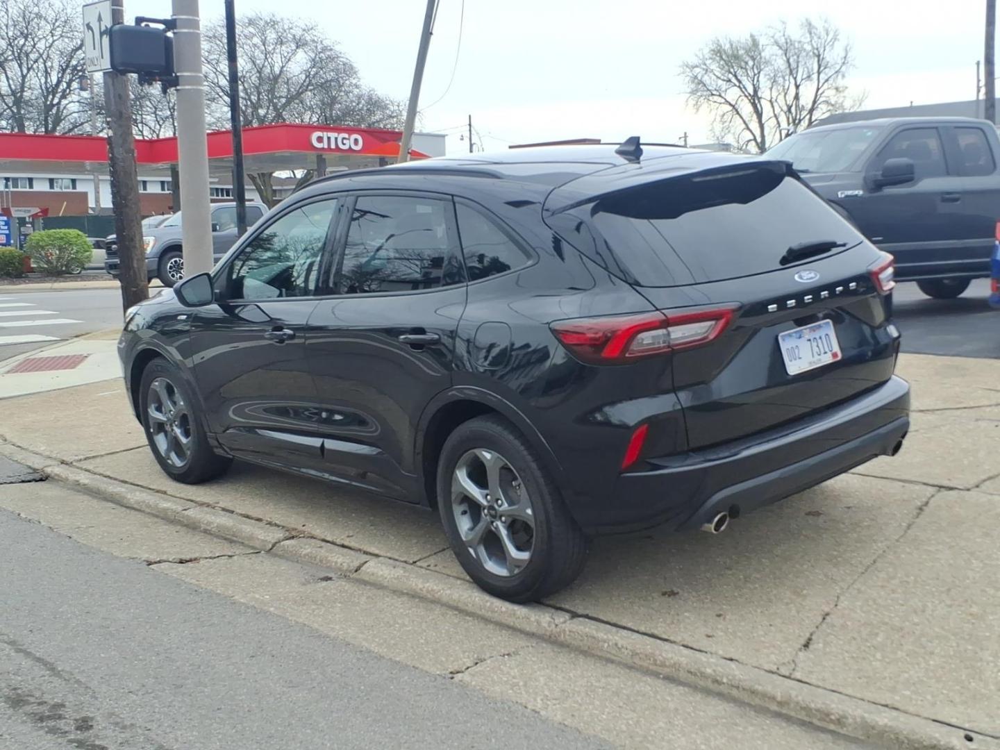 2023 Agate Black Um Ford Escape ST-Line (1FMCU0MNXPU) with an 1.5L EcoBoost 1.5L Turbo I3 180hp 199ft. lbs. Direct Injection engine, 8-Speed Shiftable Automatic transmission, located at 5505 N. Summit St., Toledo, OH, 43611, (419) 729-2688, 41.654953, -83.530014 - Photo#17