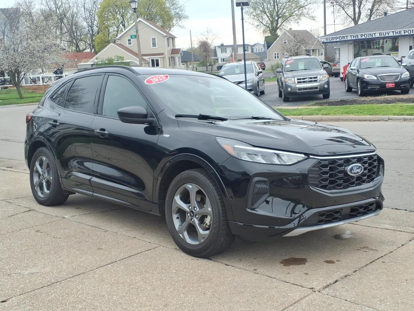 2023 Agate Black Um Ford Escape ST-Line (1FMCU0MNXPU) with an 1.5L EcoBoost 1.5L Turbo I3 180hp 199ft. lbs. Direct Injection engine, 8-Speed Shiftable Automatic transmission, located at 5505 N. Summit St., Toledo, OH, 43611, (419) 729-2688, 41.654953, -83.530014 - Photo#20
