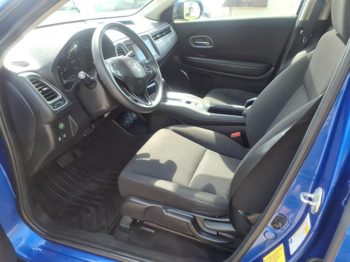 2018 Aegean Blue Metallic Bs Honda HR-V EX (3CZRU6H52JG) with an 1.8L 1.8L I4 141hp 127ft. lbs. Sequential Multiport Fuel Injection engine, 7-Speed Shiftable CVT transmission, located at 5505 N. Summit St., Toledo, OH, 43611, (419) 729-2688, 41.654953, -83.530014 - Photo#1