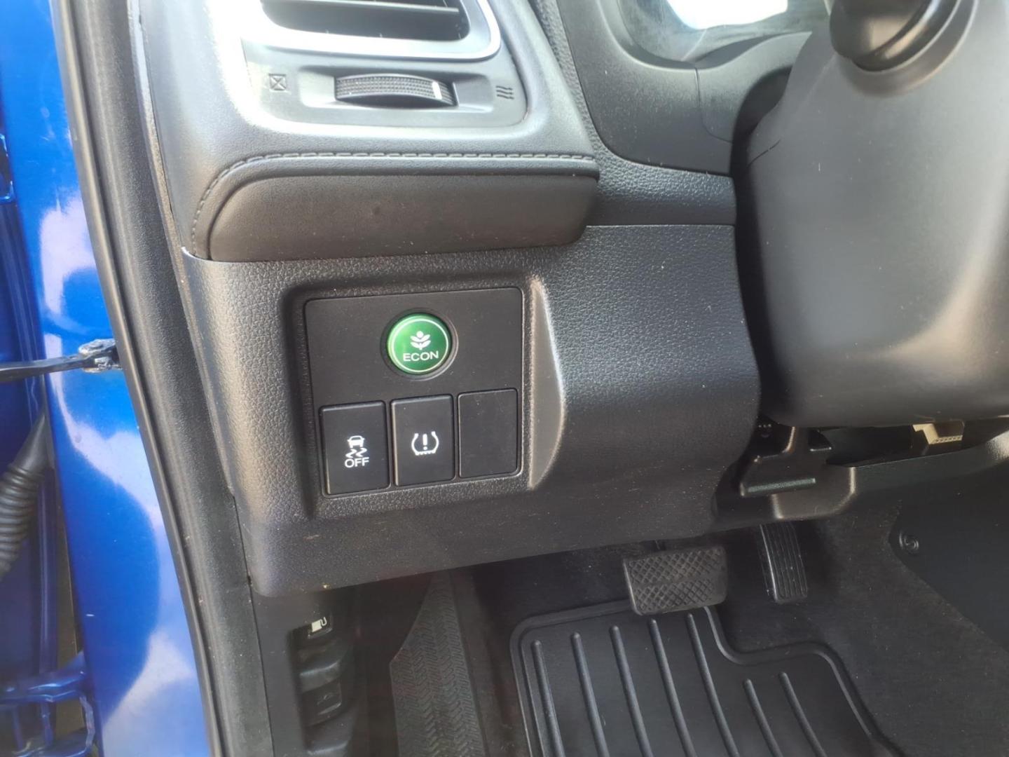 2018 Aegean Blue Metallic Bs Honda HR-V EX (3CZRU6H52JG) with an 1.8L 1.8L I4 141hp 127ft. lbs. Sequential Multiport Fuel Injection engine, 7-Speed Shiftable CVT transmission, located at 5505 N. Summit St., Toledo, OH, 43611, (419) 729-2688, 41.654953, -83.530014 - Photo#3