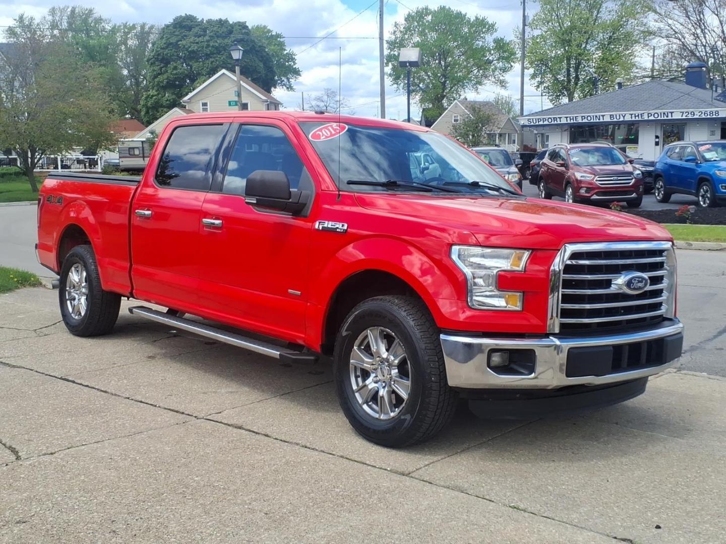 2015 Race Red Ford F-150 XLT (1FTFW1EG8FK) with an 3.5L EcoBoost 3.5L Twin Turbo V6 365hp 420ft. lbs. Direct Injection engine, 6-Speed Shiftable Automatic transmission, located at 5505 N. Summit St., Toledo, OH, 43611, (419) 729-2688, 41.654953, -83.530014 - Photo#19