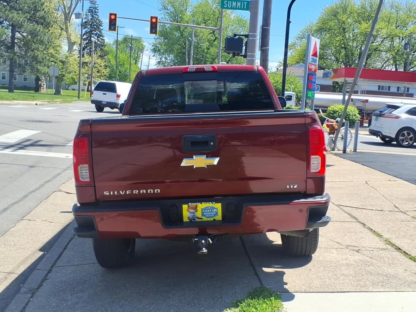 2016 Siren Red Tintcoat G1e Chevrolet Silverado 1500 LTZ (1GCVKSEC3GZ) with an 5.3L EcoTec3 5.3L V8 355hp 383ft. lbs. Direct Injection engine, 8-Speed Shiftable Automatic transmission, located at 5505 N. Summit St., Toledo, OH, 43611, (419) 729-2688, 41.654953, -83.530014 - Photo#19
