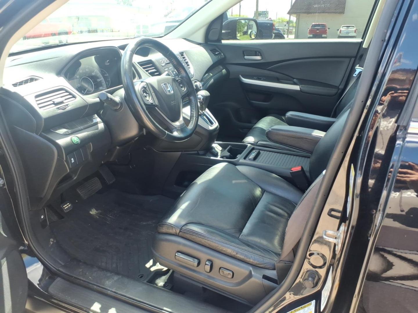 2012 Crystal Black Pearl Bk Honda CR-V EX-L (2HKRM4H75CH) with an 2.4L 2.4L I4 185hp 163ft. lbs. Sequential Multiport Fuel Injection engine, 5-Speed Automatic transmission, located at 5505 N. Summit St., Toledo, OH, 43611, (419) 729-2688, 41.654953, -83.530014 - Photo#1