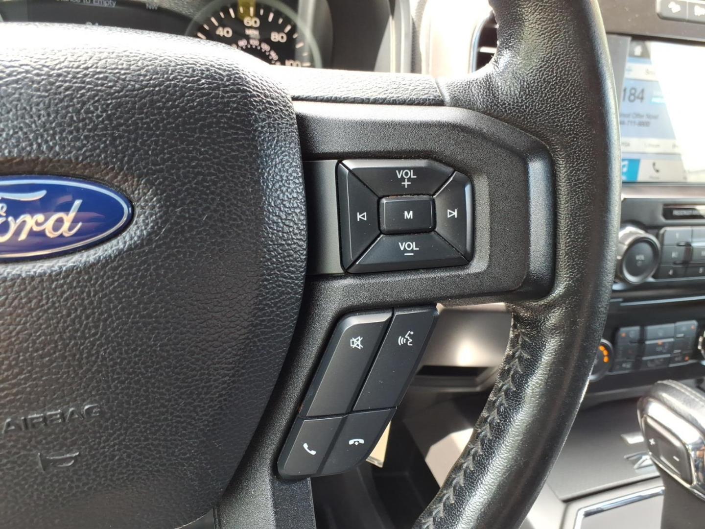 2017 Black Ford F-150 XLT (1FTEW1EP1HF) with an 2.7L EcoBoost 2.7L Twin Turbo V6 325hp 375ft. lbs. Direct Injection engine, 6-Speed Shiftable Automatic transmission, located at 5505 N. Summit St., Toledo, OH, 43611, (419) 729-2688, 41.654953, -83.530014 - Photo#5