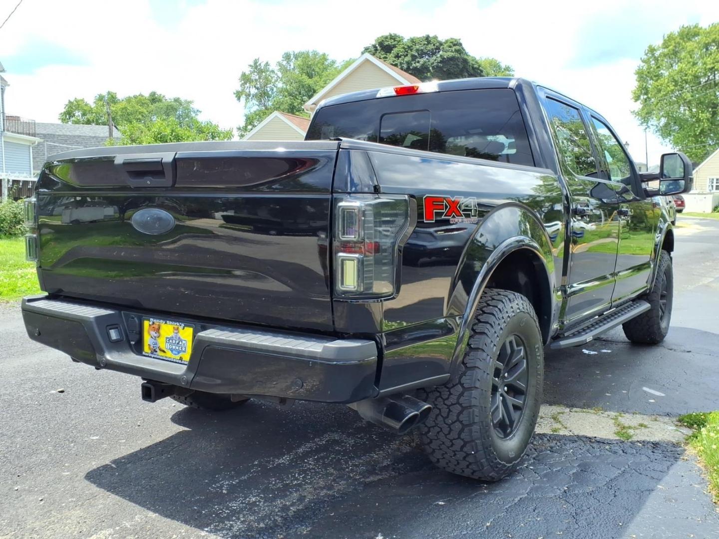 2017 Black Ford F-150 XLT (1FTEW1EP1HF) with an 2.7L EcoBoost 2.7L Twin Turbo V6 325hp 375ft. lbs. Direct Injection engine, 6-Speed Shiftable Automatic transmission, located at 5505 N. Summit St., Toledo, OH, 43611, (419) 729-2688, 41.654953, -83.530014 - Photo#21