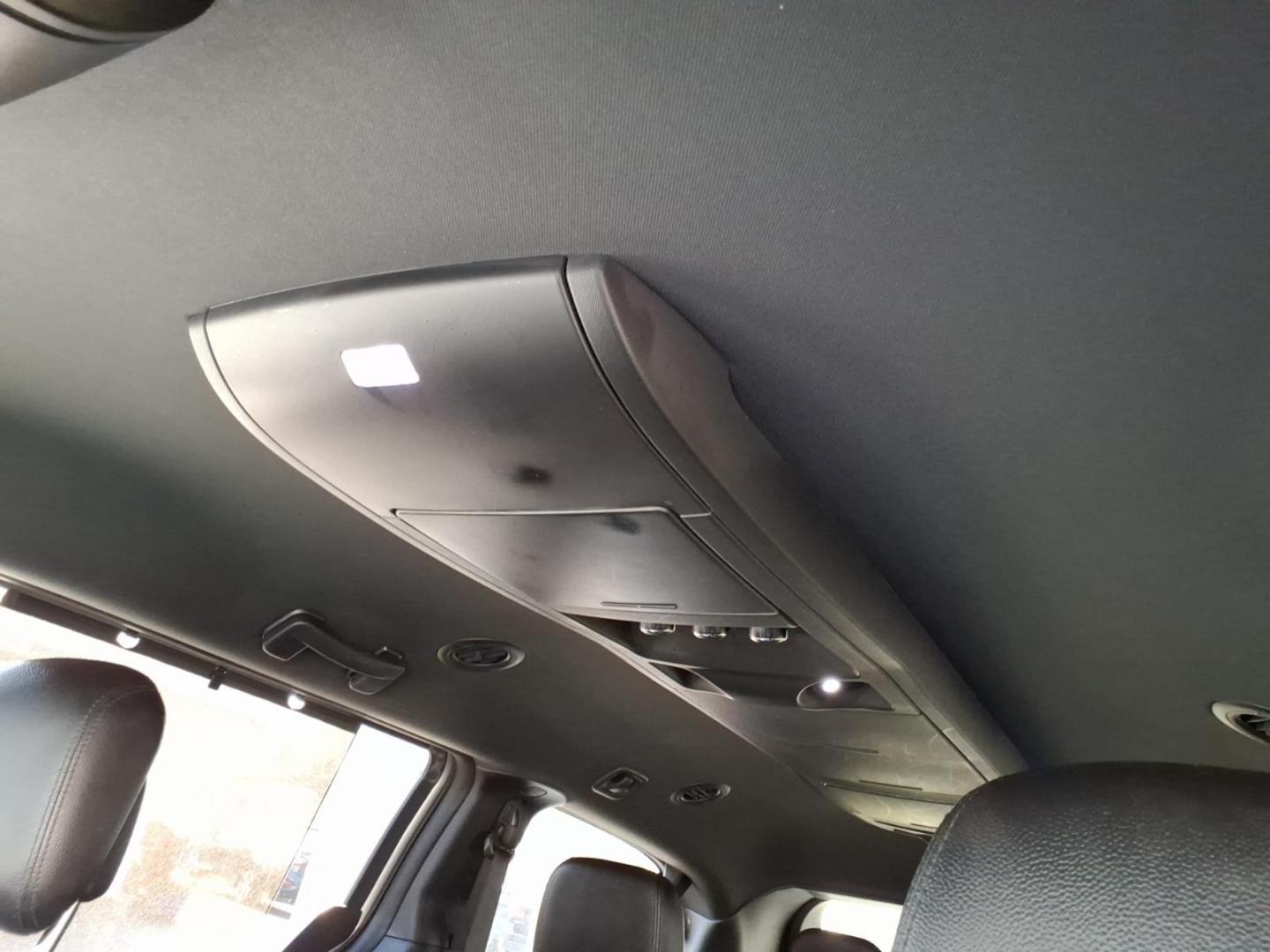 2018 Billet Clear Coat Dodge Grand Caravan GT (2C4RDGEG4JR) with an 3.6L Pentastar 3.6L Flex Fuel V6 283hp 260ft. lbs. Sequential Multiport Fuel Injection engine, 6-Speed Shiftable Automatic transmission, located at 5505 N. Summit St., Toledo, OH, 43611, (419) 729-2688, 41.654953, -83.530014- Photo#3