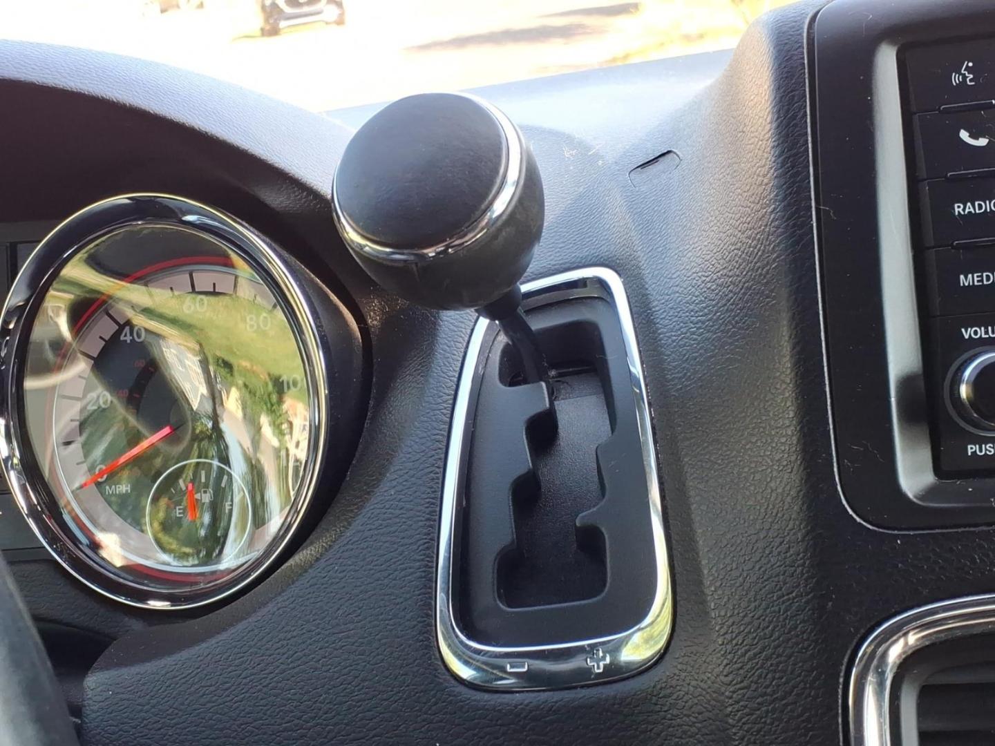 2018 Billet Clear Coat Dodge Grand Caravan GT (2C4RDGEG4JR) with an 3.6L Pentastar 3.6L Flex Fuel V6 283hp 260ft. lbs. Sequential Multiport Fuel Injection engine, 6-Speed Shiftable Automatic transmission, located at 5505 N. Summit St., Toledo, OH, 43611, (419) 729-2688, 41.654953, -83.530014- Photo#12